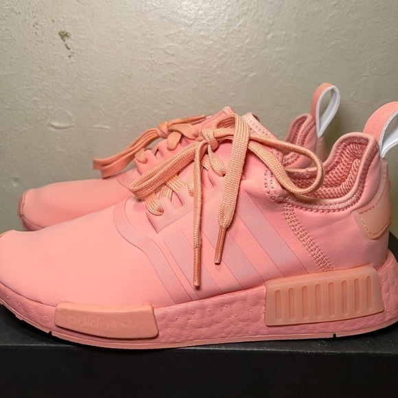 Adidas Nmd R1 Women Size 7.5 New With Tag And Original Box. Beautiful Pink. - Picture 2 of 14